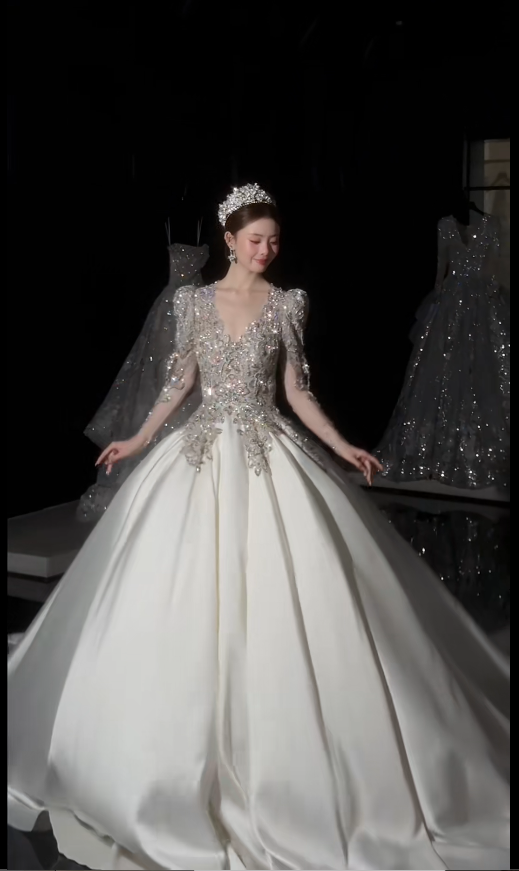 Timeless  A-Line Long Wedding Dresses Sweetheart Neck Satin Long Sleeve Bridal Dresses White Bridal Gowns DP3848