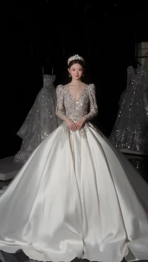 Timeless  A-Line Long Wedding Dresses Sweetheart Neck Satin Long Sleeve Bridal Dresses White Bridal Gowns DP3848