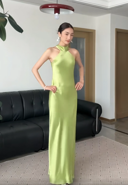 Chic Sheath Sleeveless Green Bridesmaid Dresses Satin Green Formal Dresses DP3904