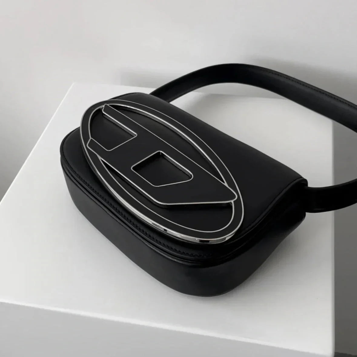 Ds Jingle Armpit Bag