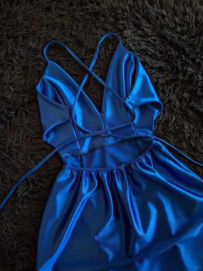 Elegant Royal Blue Spaghetti Straps A-Line Satin Backless Short Pool Party Dress V-Neck Short 16th Birthday Outfit Middle School Hoco Dresses ED03603