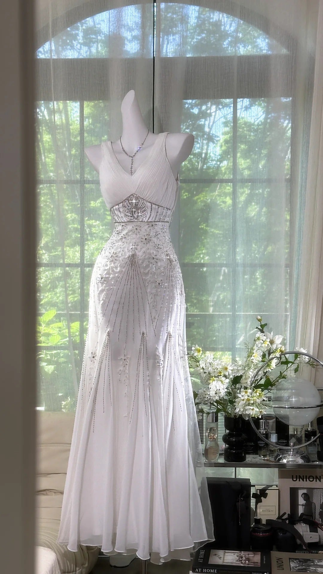 Vintage White V-Neck Empire Prom Dress with Beading Sparkly Chiffon Formal Dress Graduation Dress ED03620