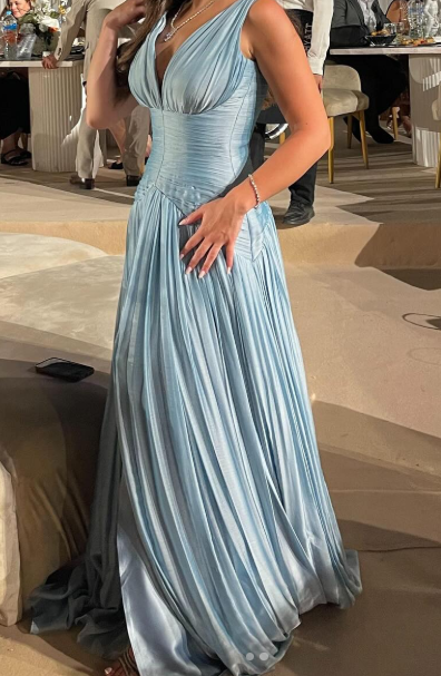 Modest Blue V-neck Evening Gowns Chiffon Elegant Ball Gown Wedding Guest Dress Graduation Prom Dress ED03628