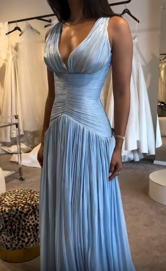 Modest Blue V-neck Evening Gowns Chiffon Elegant Ball Gown Wedding Guest Dress Graduation Prom Dress ED03628