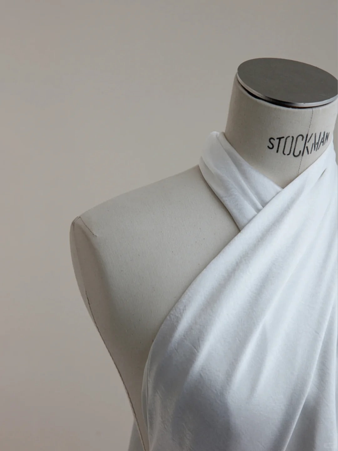 Elegant White Halter Neck Wedding Dress Long Mermaid Evening Gown Satin Simple 22nd Birthday Outfit ED03632