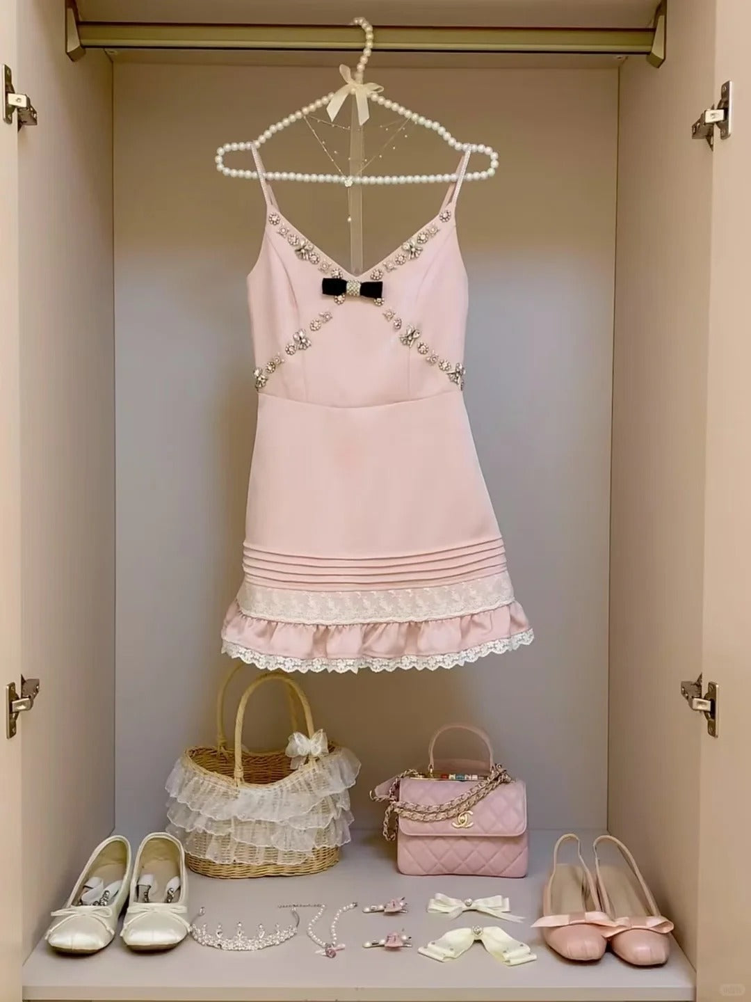 Stunning Pink Spaghetti Strap Sheath Short Formal Dress Lace Chiffon Homecoming Dresses Elegant Beaded Birthday Outfit Party Dresses ED03667