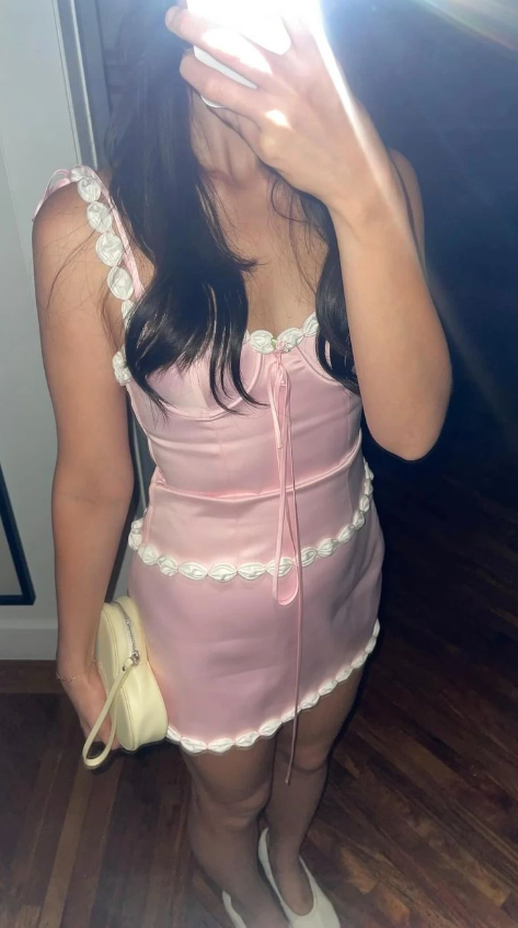 Sweet Pink Spaghetti Strap Sheath Short Formal Dress Satin 3D Applique Homecoming Dresses Elegant Birthday Outfit Party Dresses ED03669