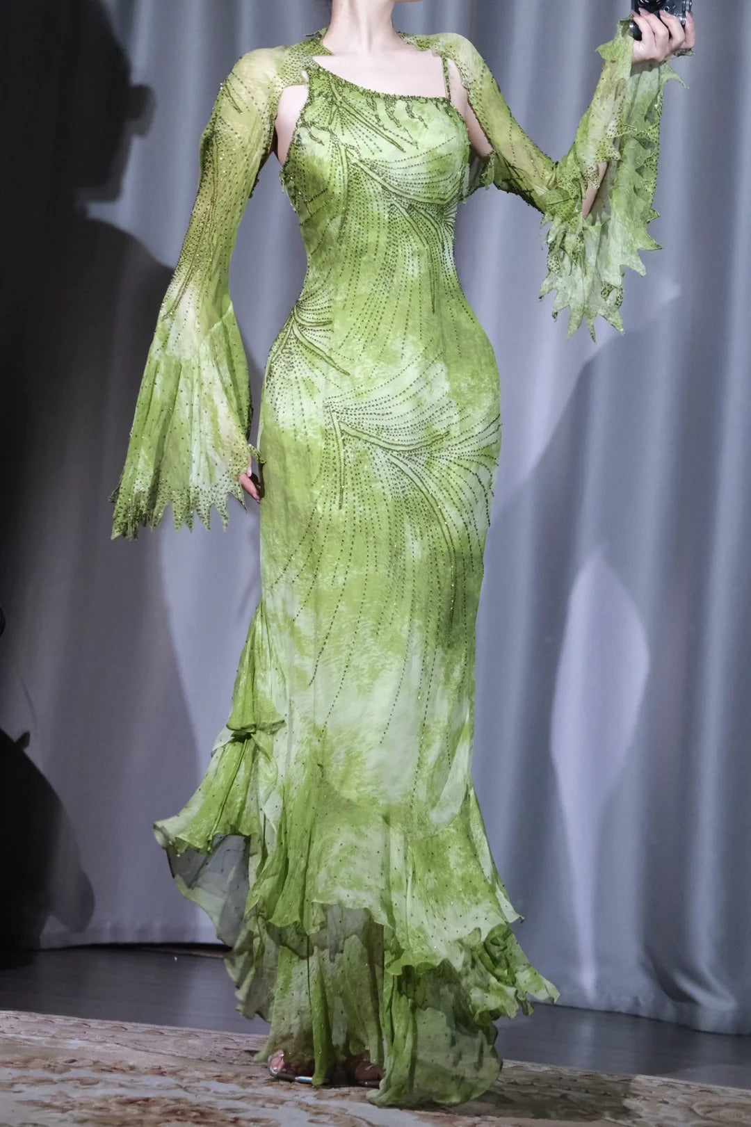 Vintage Green Sheath Long Prom Dresses Chiffon Beaded Evening Dress Asymmetrical Neck Formal Dress with Cape ED03744