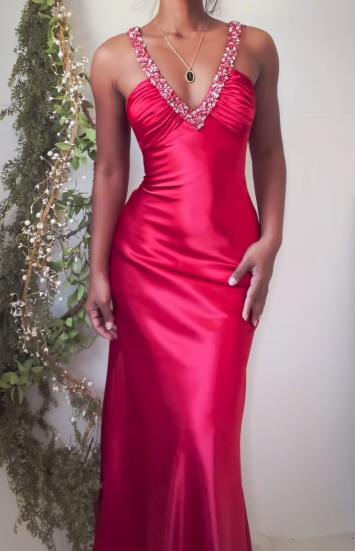 Vintage V-neck Sheath Evening Dress Red Satin Beaded Long Prom Dress Elegant Party Dress  ED03771