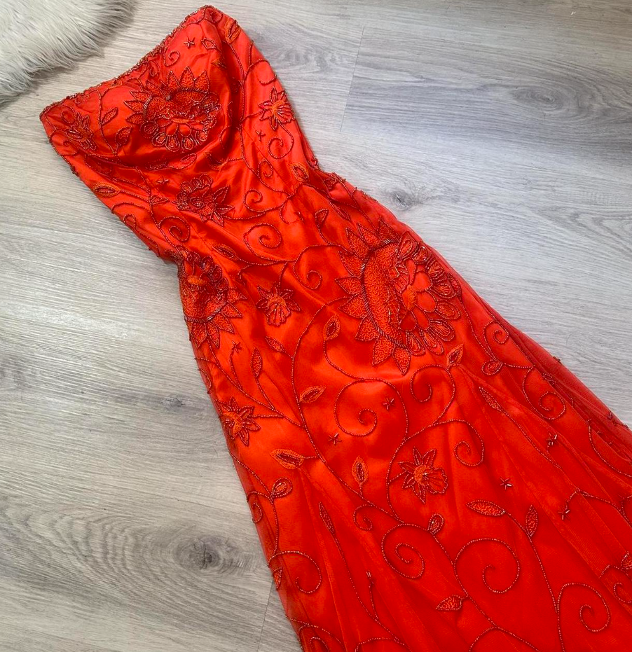 Burgundy Vintage Sheath Strapless Evening Gown Elegant Beaded Chiffon Formal Dress Long Prom Dress ED03792