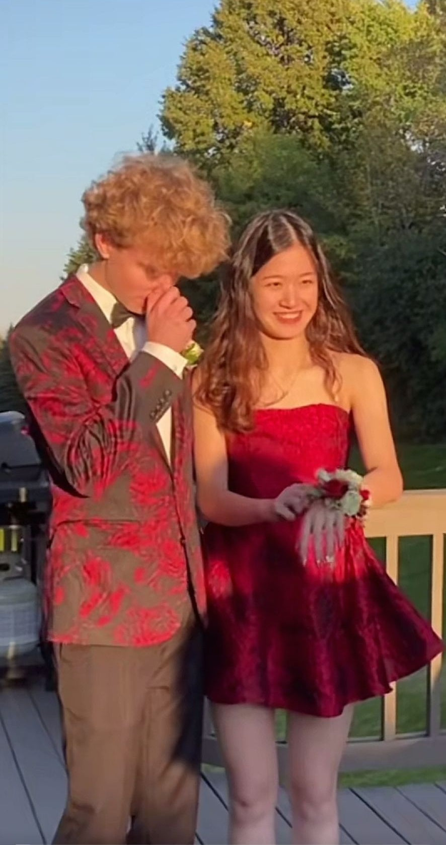 Glam Strapless A-Line Short Prom Dresses Satin Burgundy Homecoming Dresses ED04542