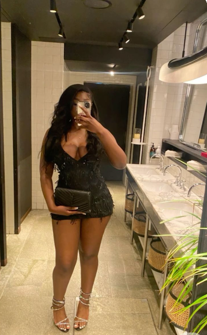 Sexy V-neck Tight Homecoming Dresses Black Short Prom Dresses Tassel Birthday Dresses ED04608