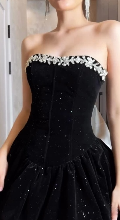 Cute A-Line Short Prom Dresses Strapless Black Birthday Dresses Velvet Sequin Homecoming Dresses ED04684