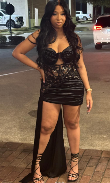 Sexy Spaghetti Strap Tight Homecoming Dressses Satin Black Short Prom Dresses Applique Birthday Dresses ED04721