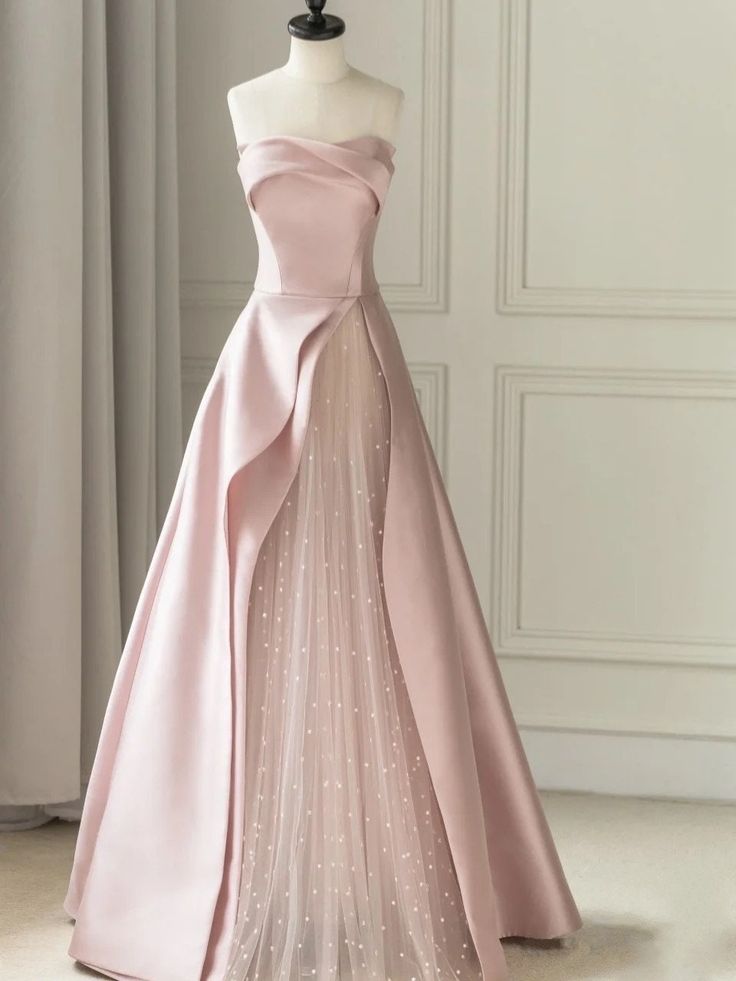 Elegant Sleeveless Satin A-Line Floor-Length Evening Gown Slit with Tulle Strapless Prom Dress GG004