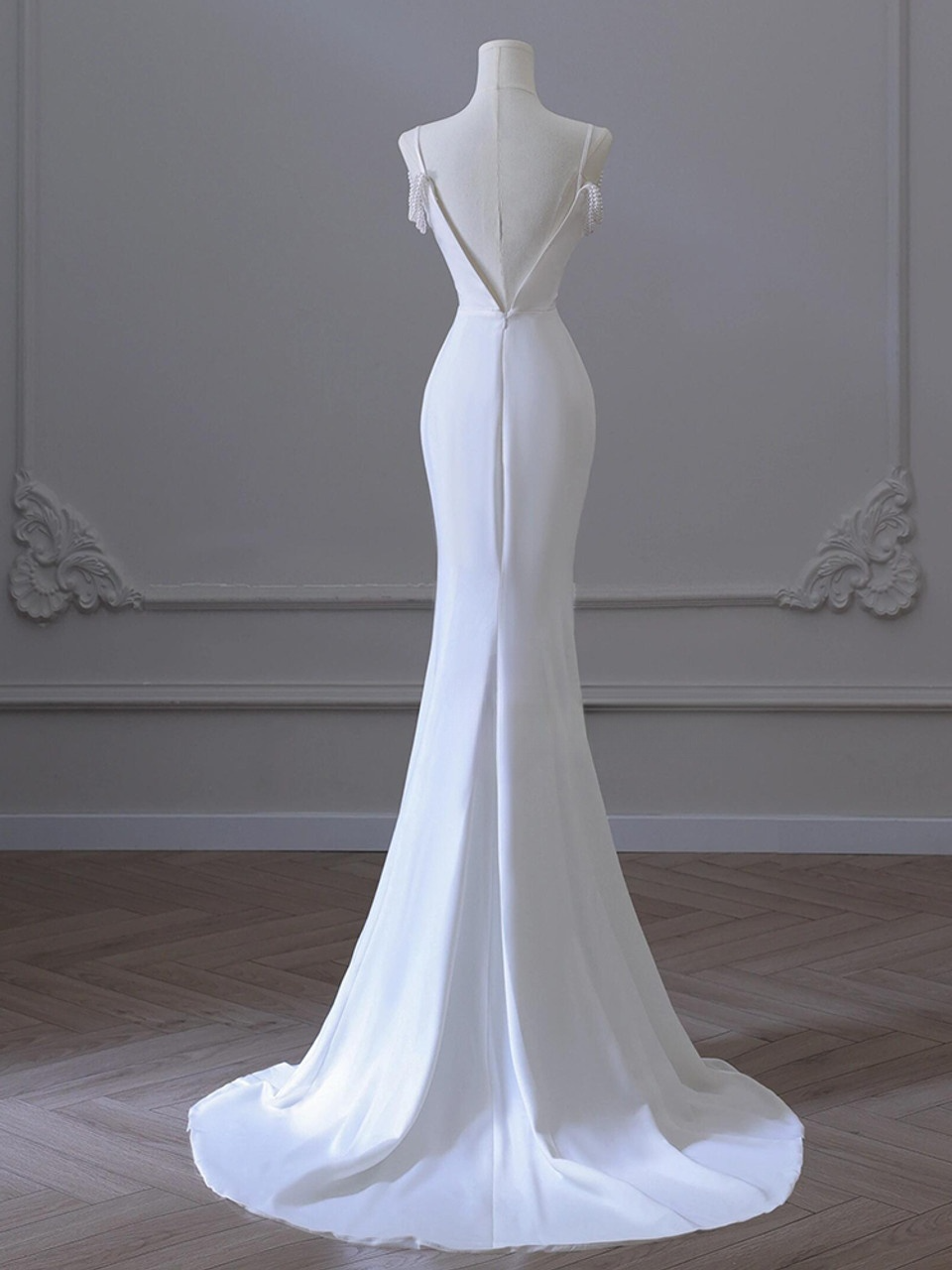 Classy Mermaid Spaghetti Straps White Satin Long Wedding Dress GG2944