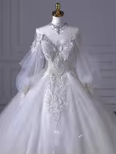 Dreamy Ball Gown White Tulle Beaded Applique Long Sleeves Long Wedding Dress GG2953