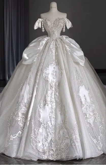 Dreamy Ball Gown Off The Shoulder White Satin Tulle Lace Long Wedding Dress GG2984