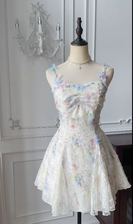 Stunning A Line Spaghetti Straps Tulle Lace Feather Applique Short Homecoming Dress,Summer 17th Birthday Dress GG3726