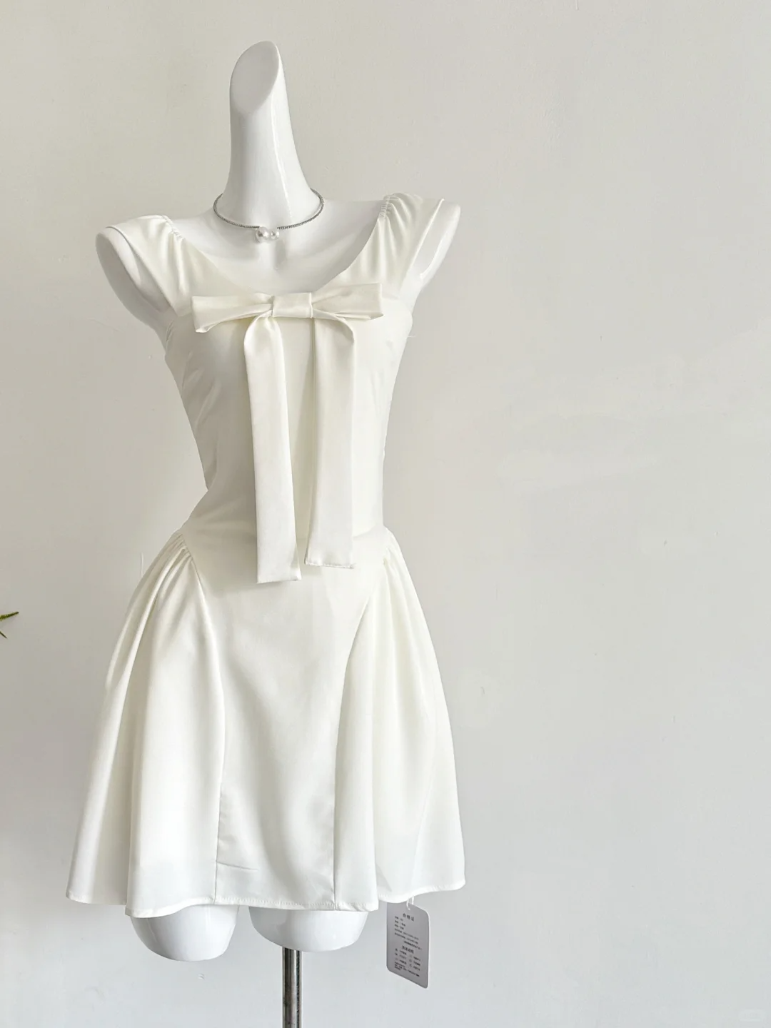 Elegant A Line U Neck Satin Short Homecoming Dress,Summer 16th Birthday Dress GG3799