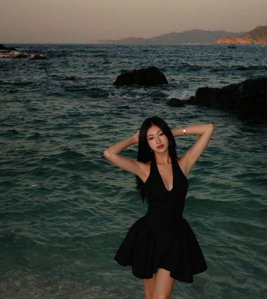 Simple Halter A Line Black Satin Short Homecoming Dress,Summer 17th Birthday Dress GG3947