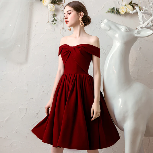 Sweet Burgundy Velvet Homecoming Dress Short Prom Dress SH700