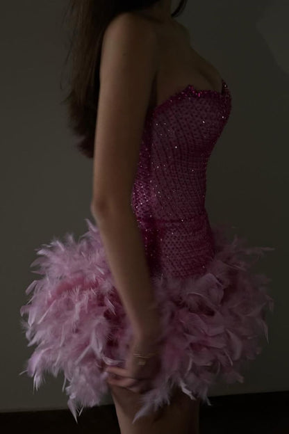 Luxurious Sparkly Beaded Top Short Tight Homecoming Dress with Feather