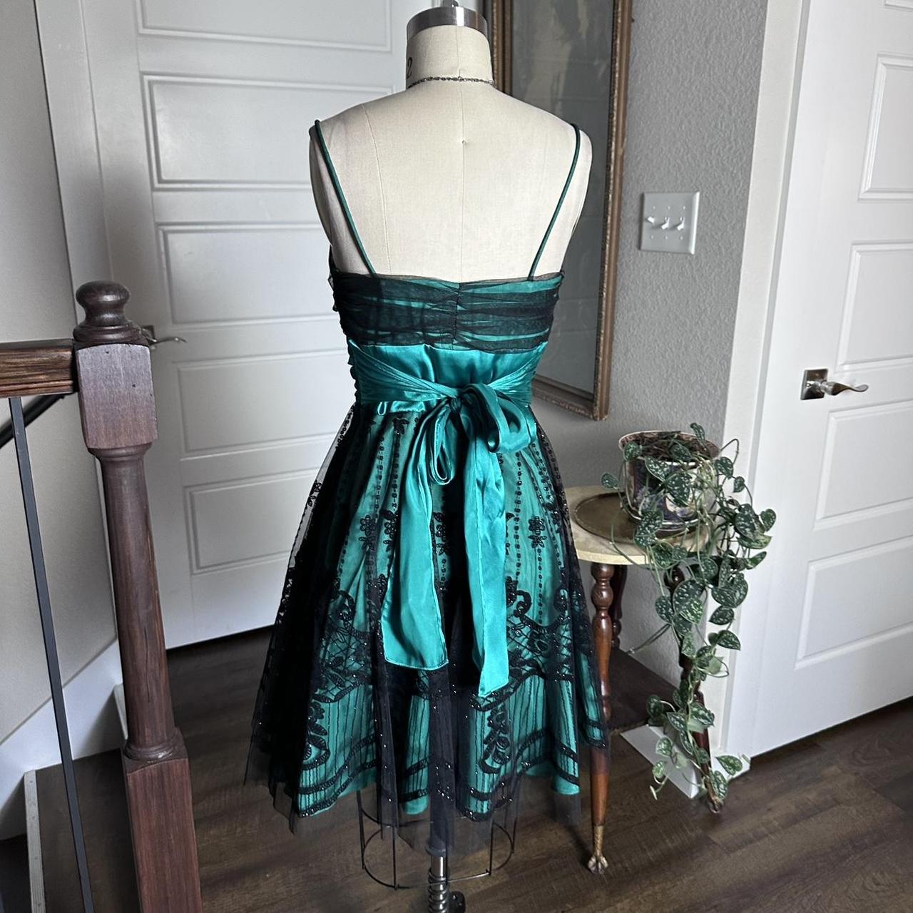 amakanas--Homecoming Dress Green and Black Vintage Prom Dress Velvet Floral Print gh5500