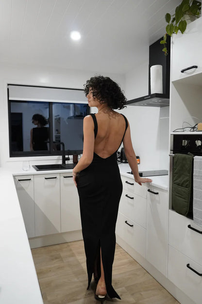 Simple Mermaid Straps Floor Length Sleeveless Black Prom Dress P1160