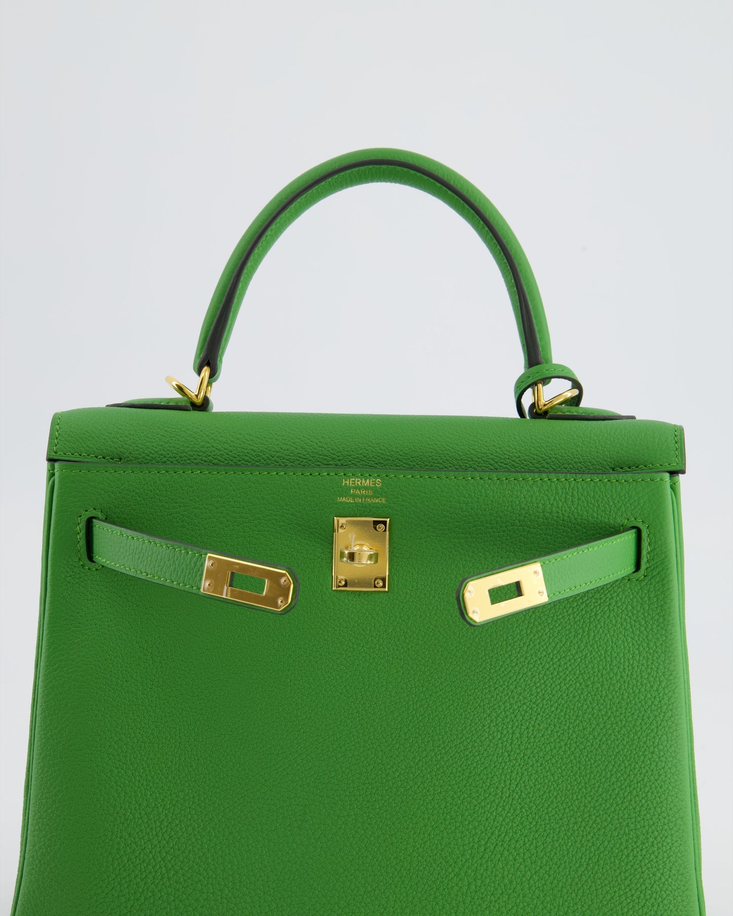 *RARE* Hermes Kelly Retourne Bag 25cm in Vert Yucca Togo Leather and Gold Hardware