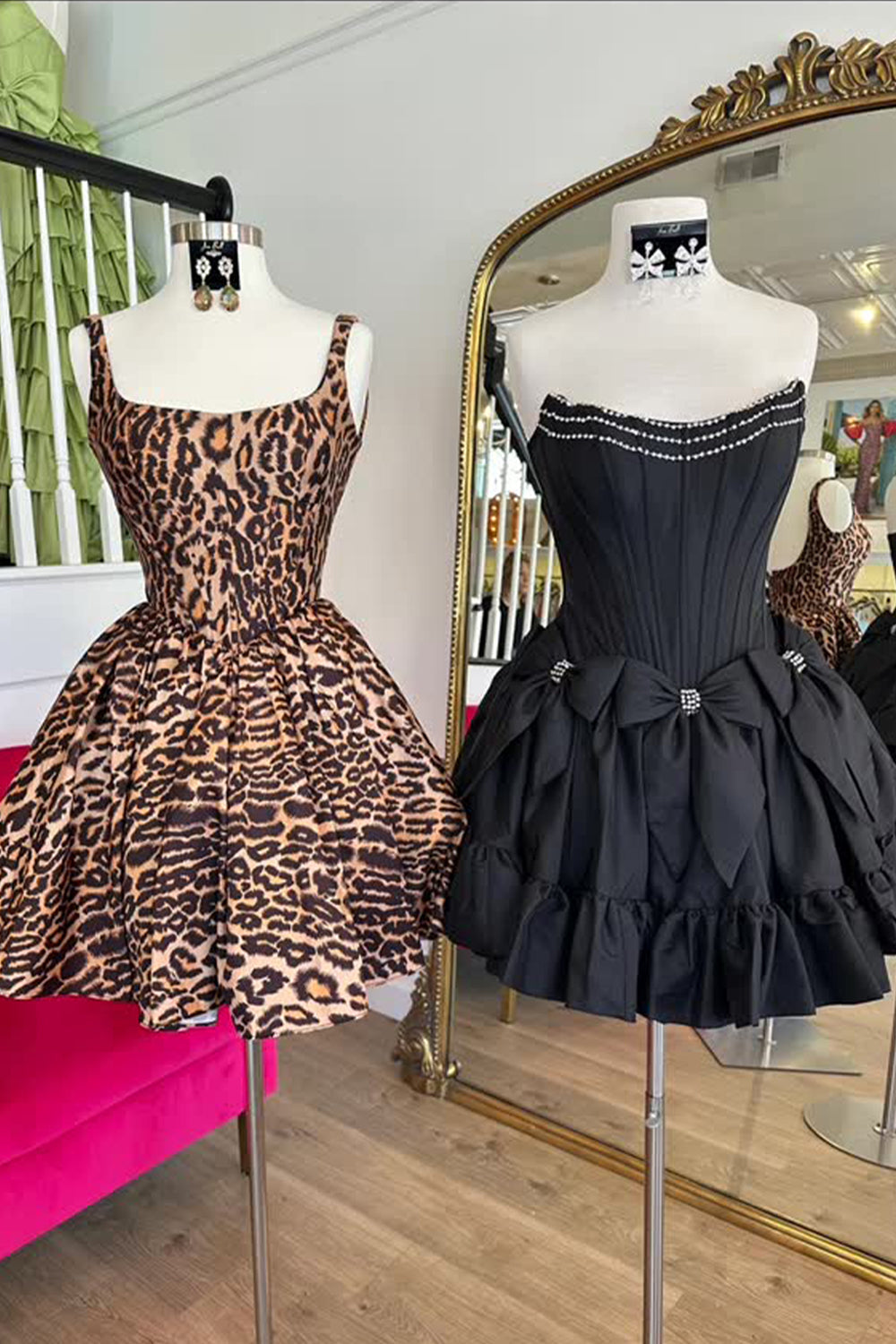 Pretty A-Line Strapless Short Satin Homecoming Dress with Bowknots