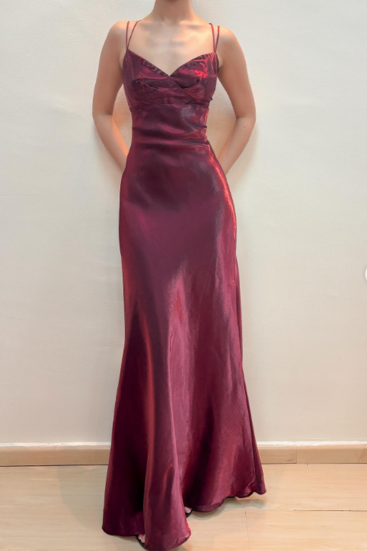 amakanas-Sweetheart neckline fitted dress, beautiful fitted dress, sweetheart neckline, adjustable back. gh6181