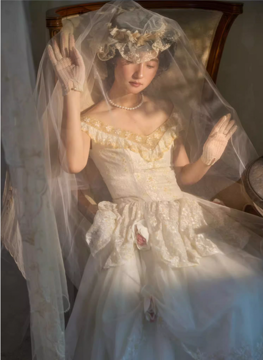 Glamorous Vintage Ivory Lace Off-Shoulder Floral Accents & Tulle Veil Wedding Dress TP5309