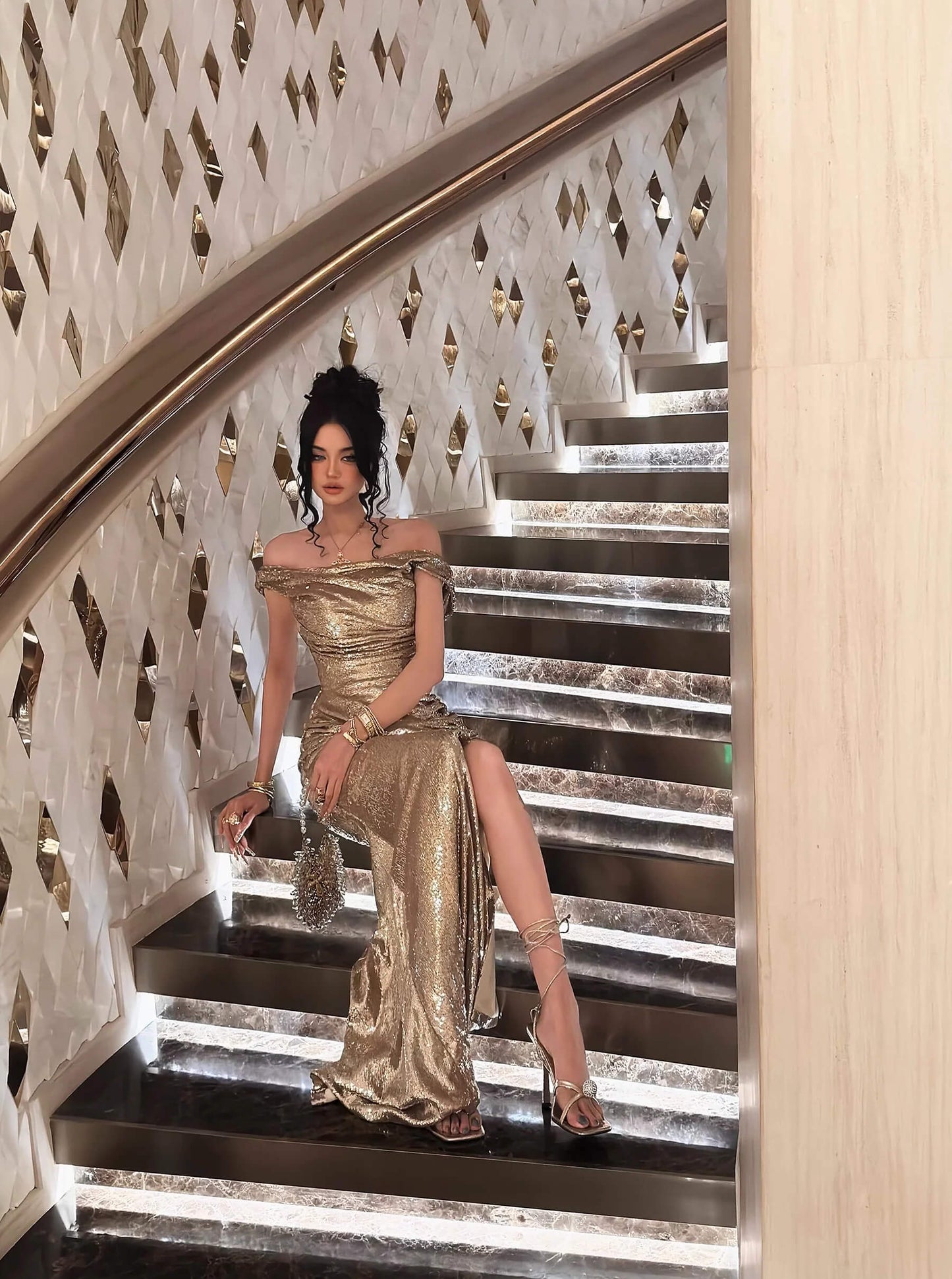 Sparkly Champagne Sequin Prom Dresses Mermaid Long Open Backs Maxi Gown with Slit