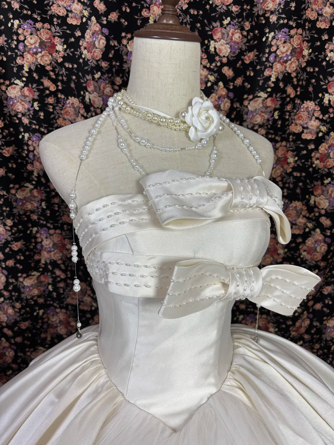 Enchanting Princess Satin & Tulle Strapless Oversized Bows Wedding Dress TP5342