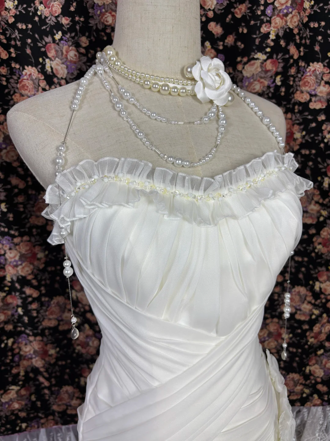 Elegant Strapless Mermaid Tiered Ruffled Tulle Train Wedding Dress TP5340