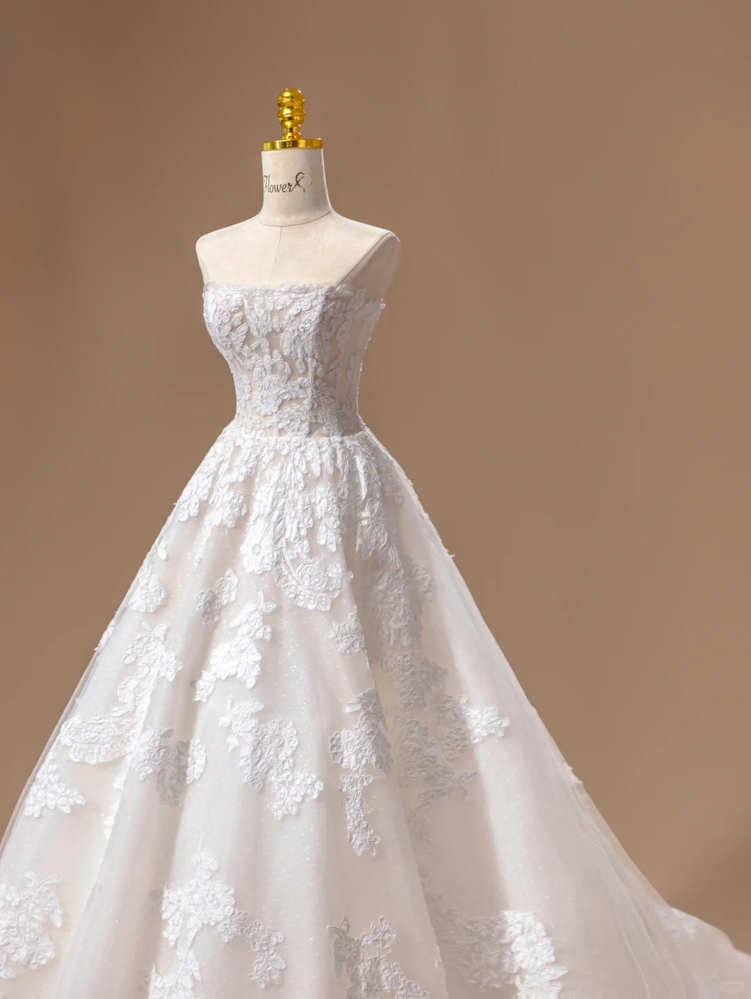 Princess Wedding Dress Ball Gown Strapless Lace White Long Wedding Dresses Bridal Gowns DH2793