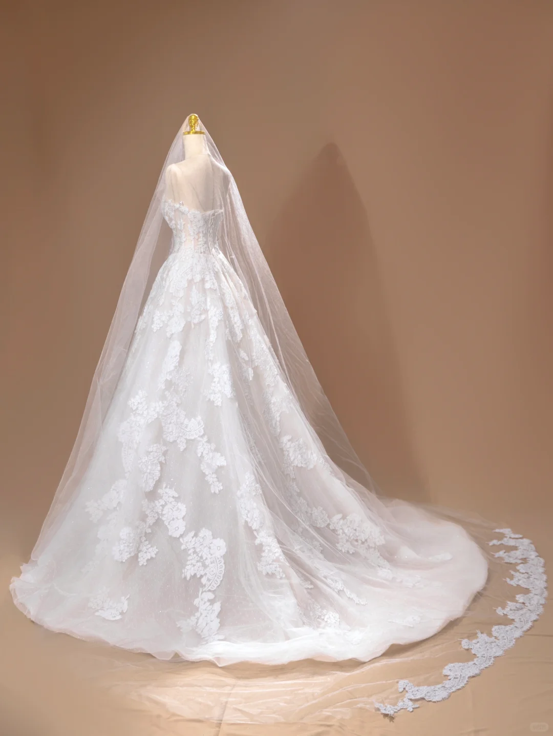 Princess Wedding Dress Ball Gown Strapless Lace White Long Wedding Dresses Bridal Gowns DH2793