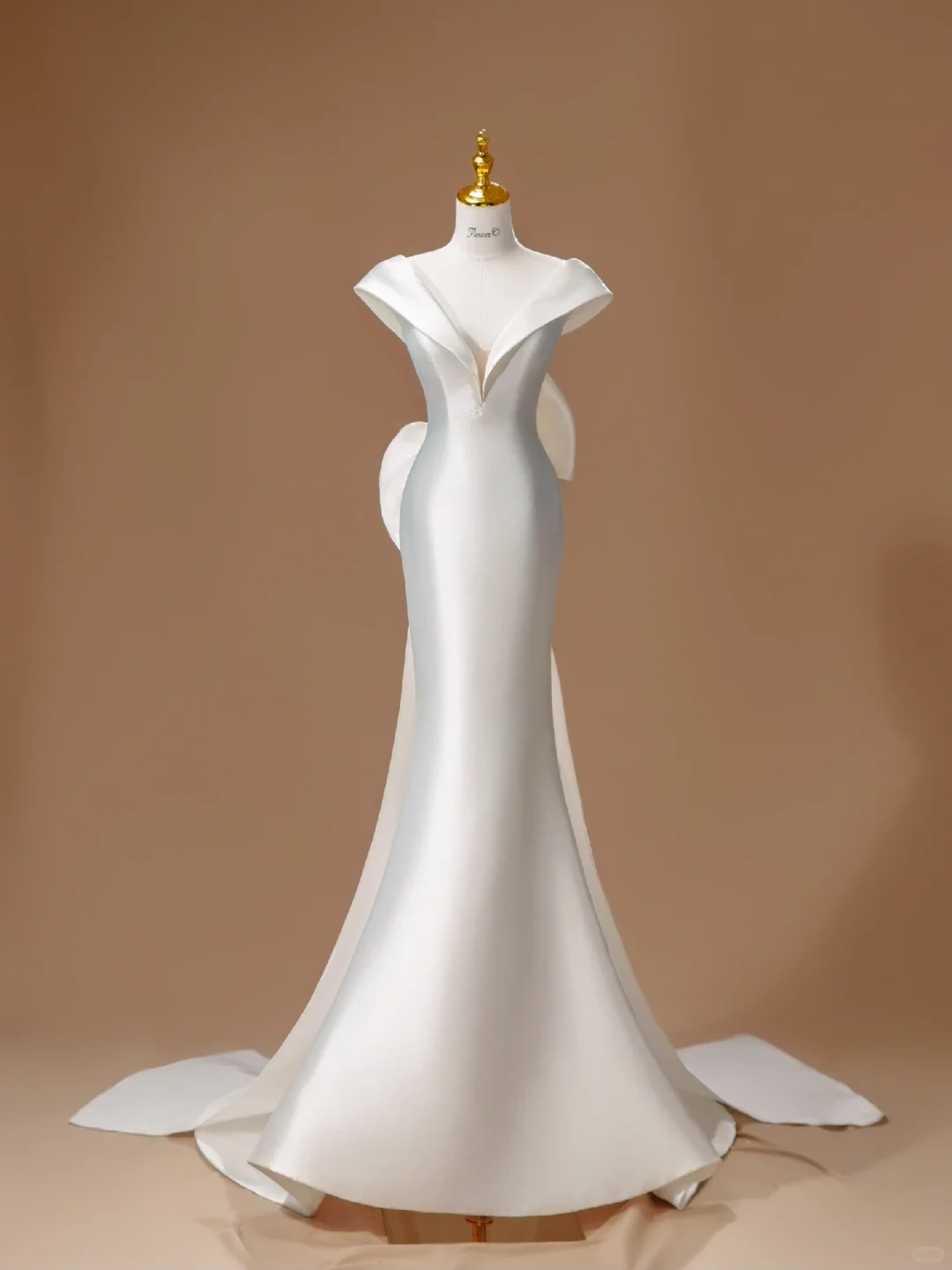 Unique Bridal Dress Mermaid Off The Shoulder Satin Long White Wedding Dress Long Wedding Dresses Modest Wedding Gowns DH2800