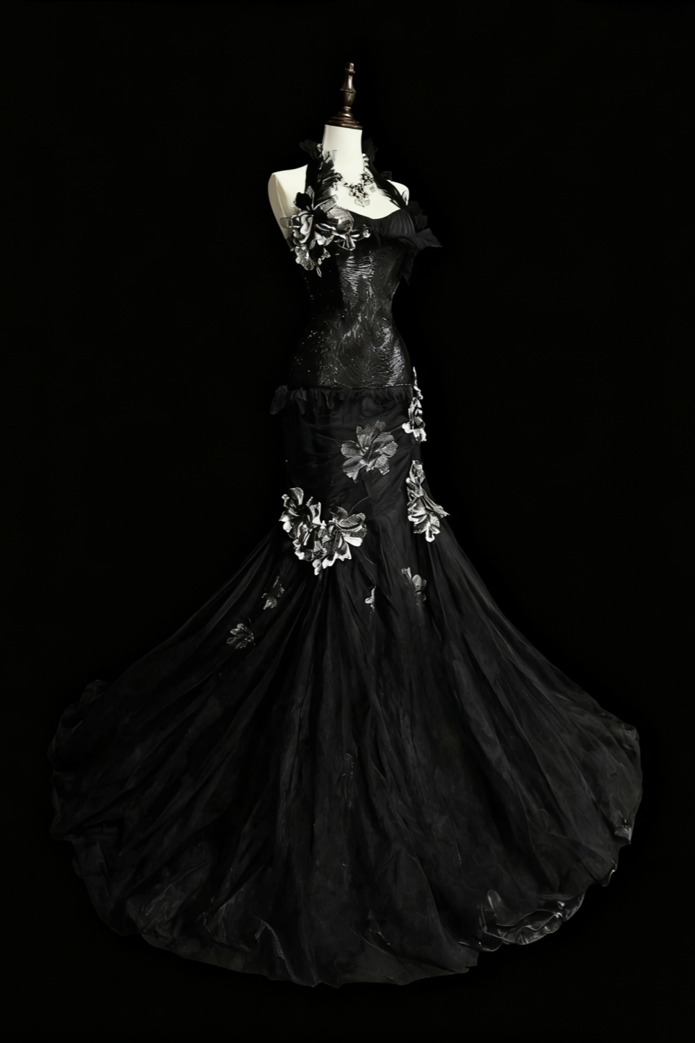 amakanas-Evening dress Black mermaid-inspired floral gown, uniquely elegant dark mermaid long tulle ball gown/evening dress. gh6138