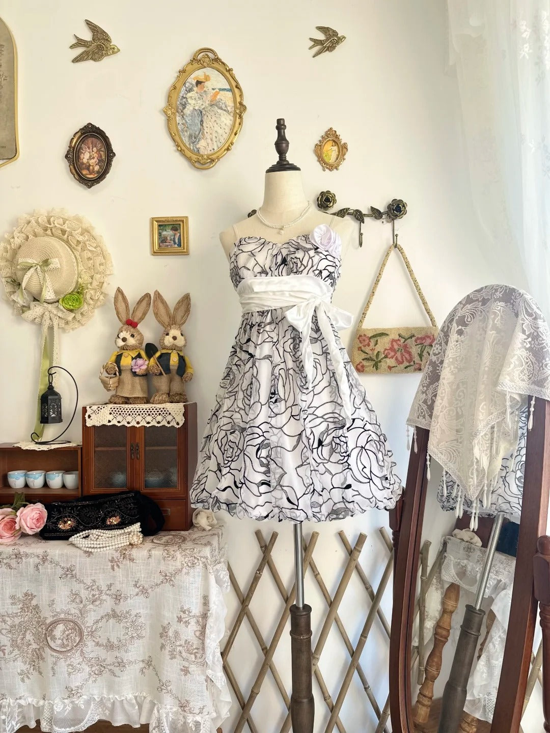amakanas-Black and white floral vintage short chiffon homecoming dress birthday dress gh5206
