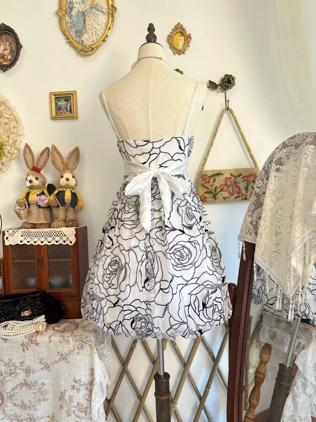 amakanas-Black and white floral vintage short chiffon homecoming dress birthday dress gh5206