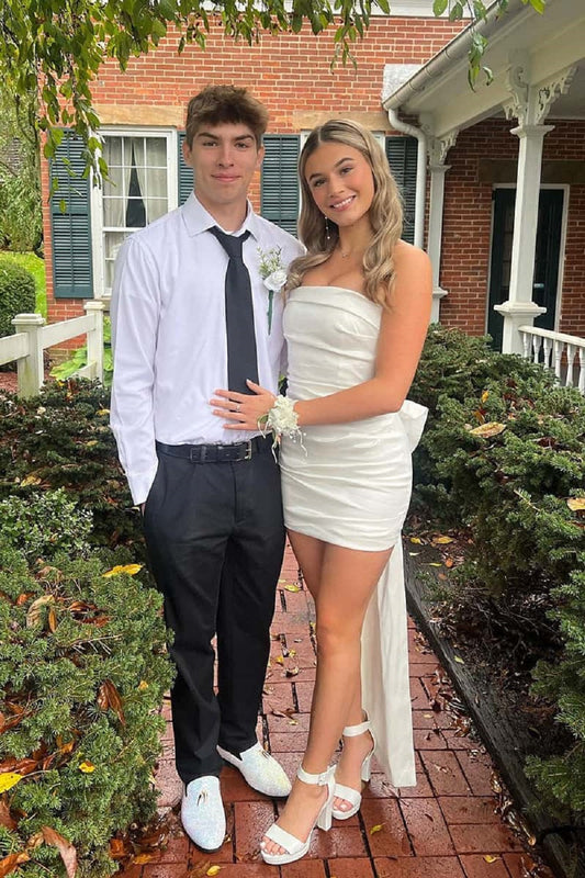 Cute White Tight Cocktail Dresses with Bow Birthday Party Gown